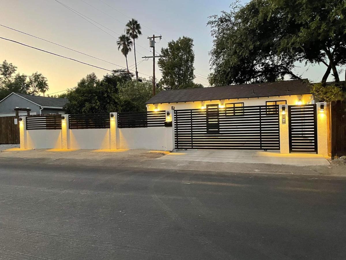Gated Private House With Own Parking Sherman Oaks 洛杉矶 外观 照片
